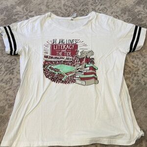 Pi Phi LOVES literacy and the Tide v-Neck Tee